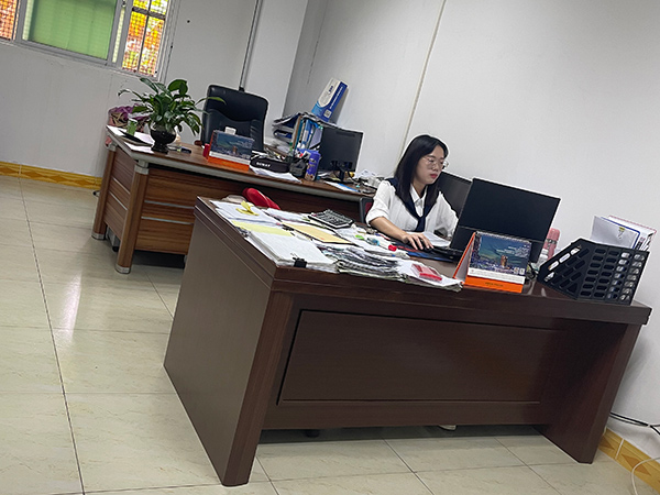 財(cái)(cai)務(wù)(wu)辦公室