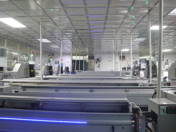 走(zou)心(xin)機(jī)車間(jian)