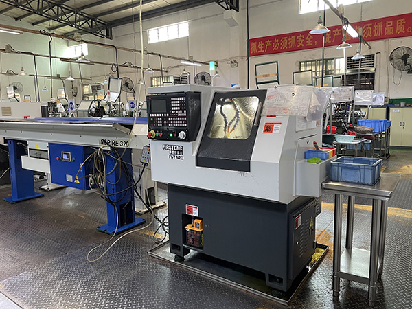 數(shù)控(kong)車(chē)(che)牀